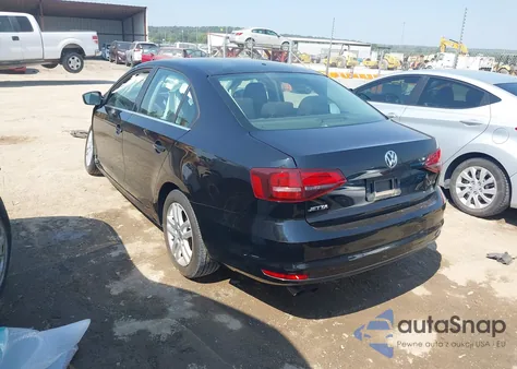 2017 Volkswagen Jetta 1.4T S z USA, uszkodzony, nr VIN 3VW2B7AJ2HM379401